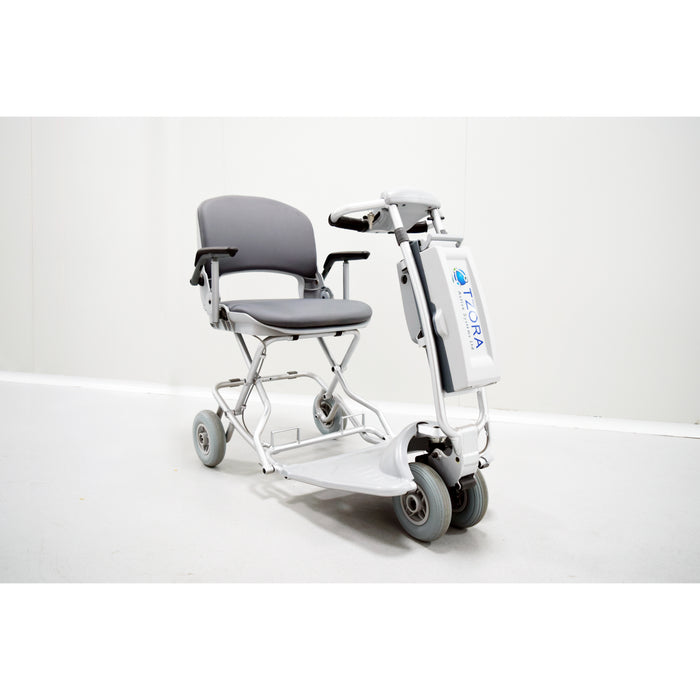 Tzora ESUS1043 Silver Extremely Light Scooter – Feather
